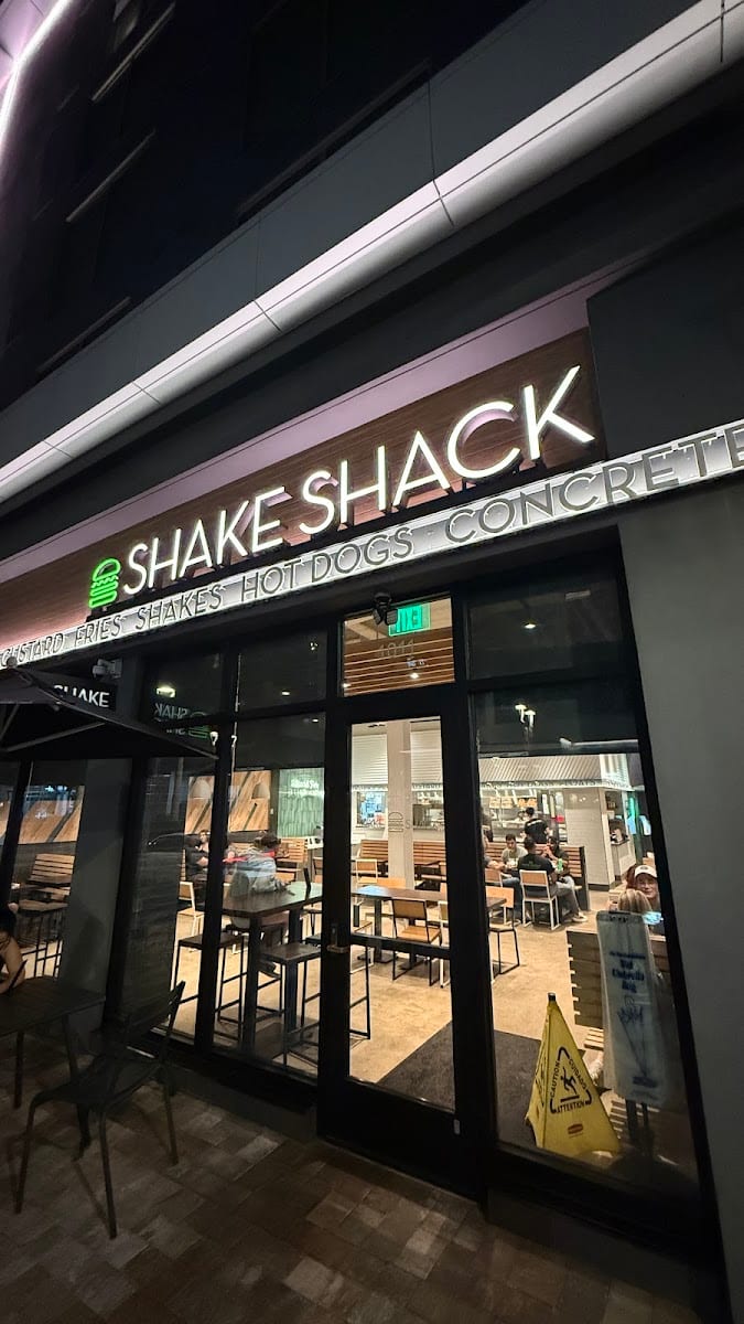 Shake Shack Midtown Tampa, photo 2