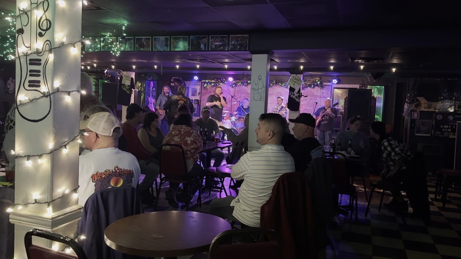 Blues Tavern, photo 2
