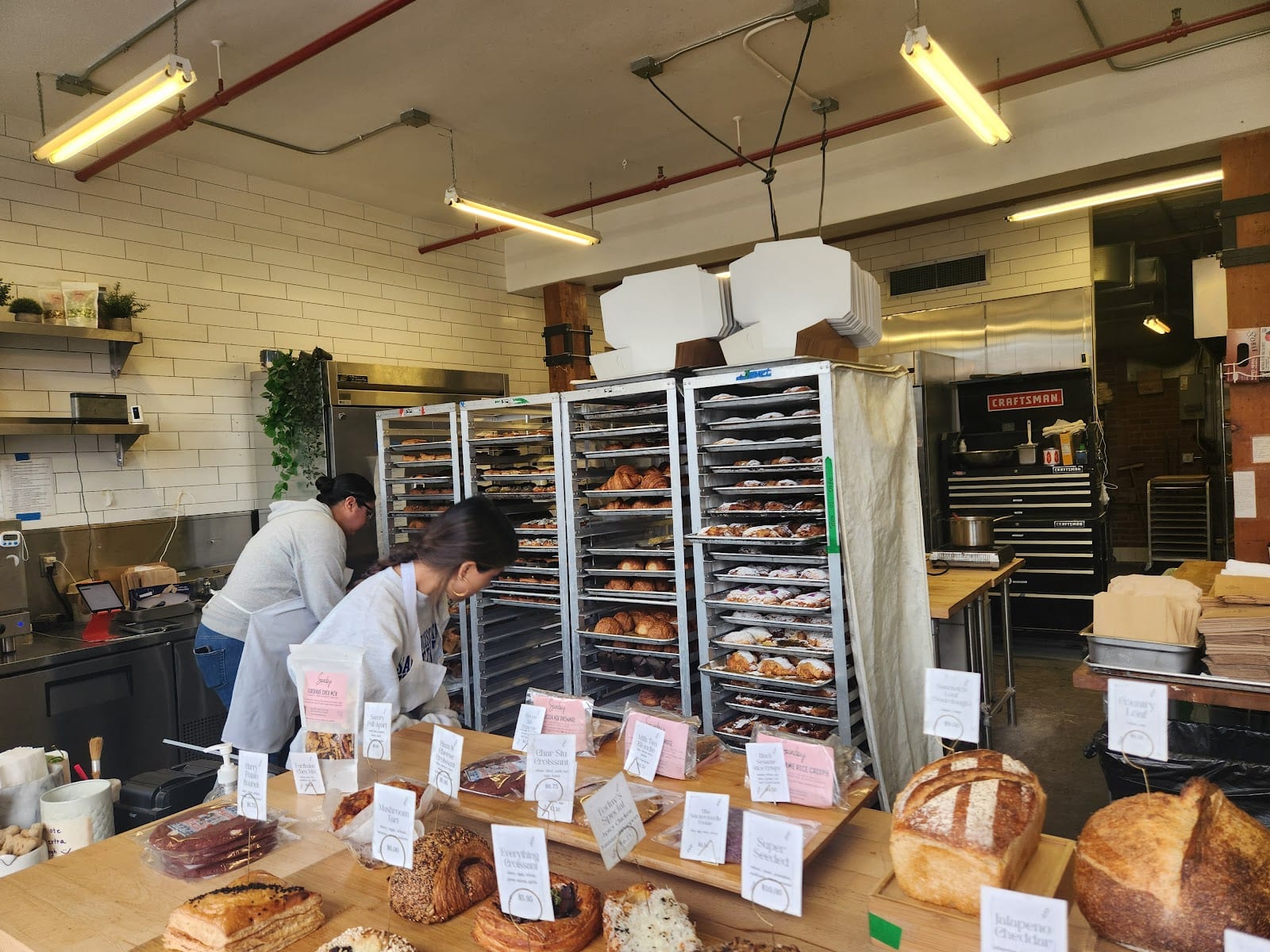 Neighbor Bakehouse, photo 2