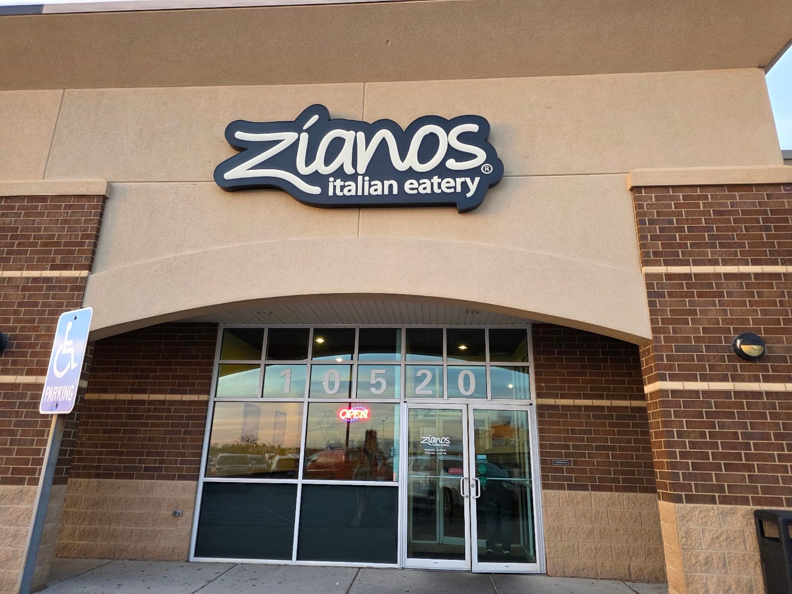 Zianos Italian Eatery, photo 2