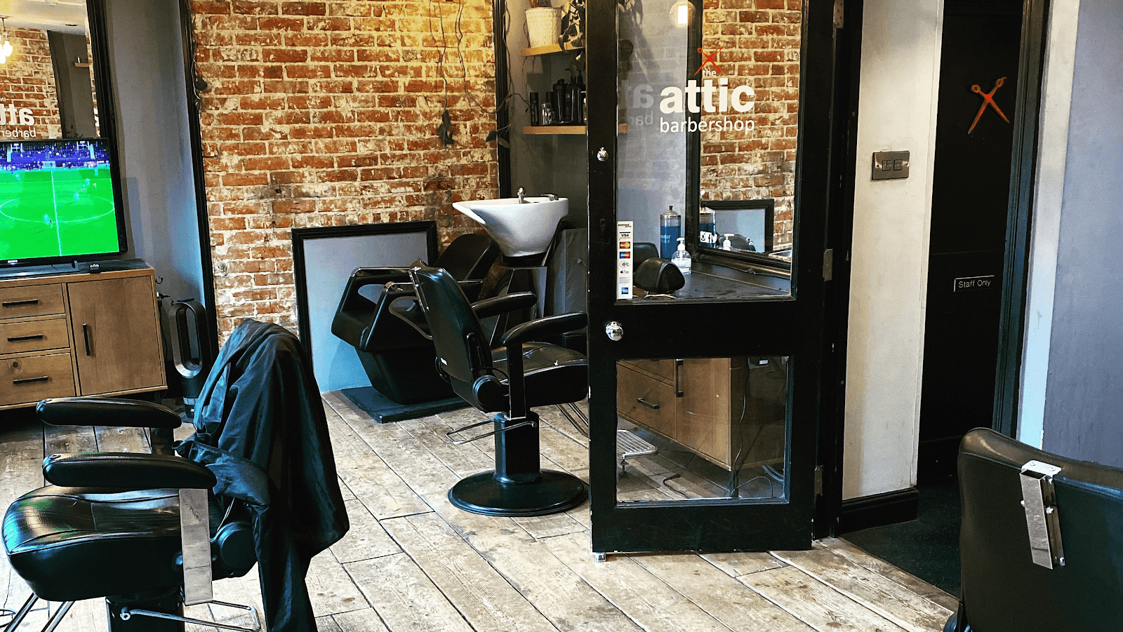 the attic barbershop, photo 2