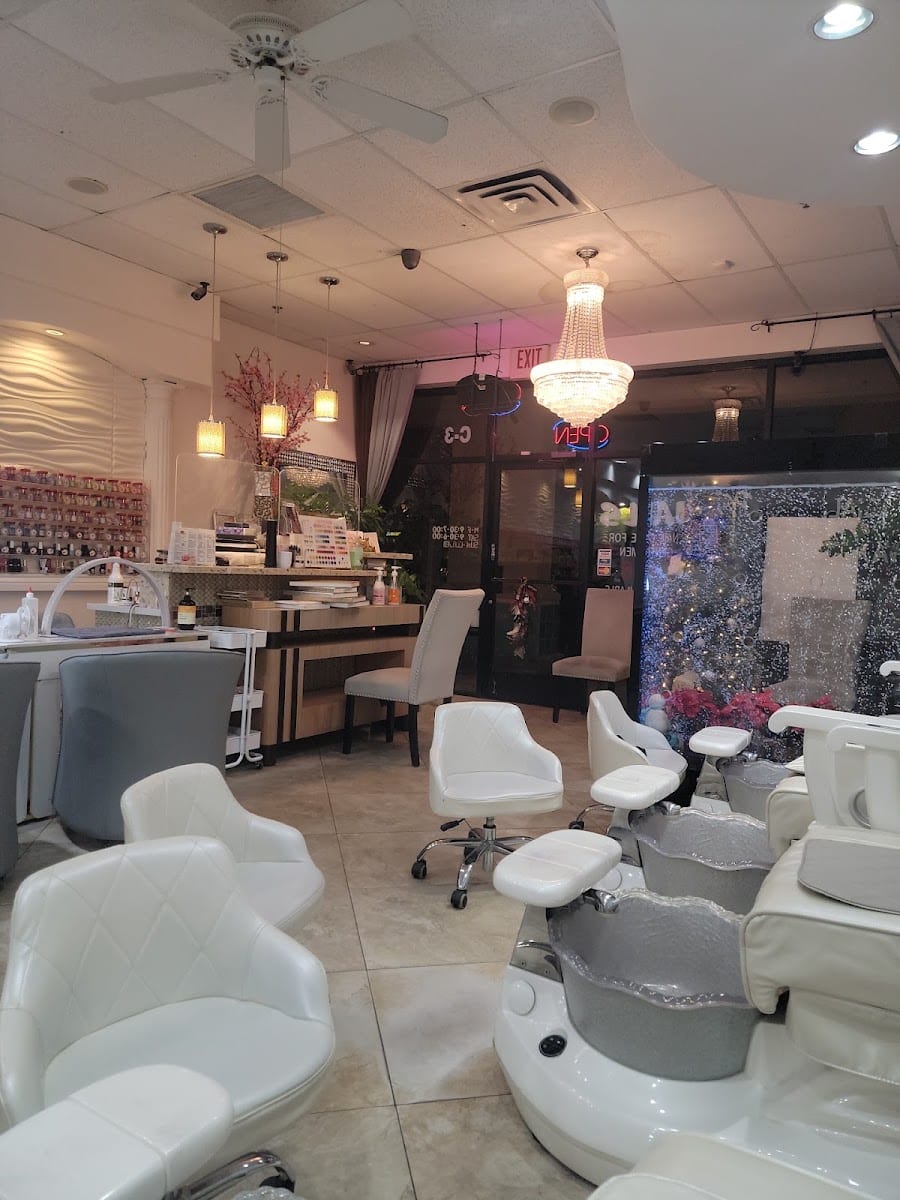Paulene's Nails 6929 N Hayden Rd, photo 2