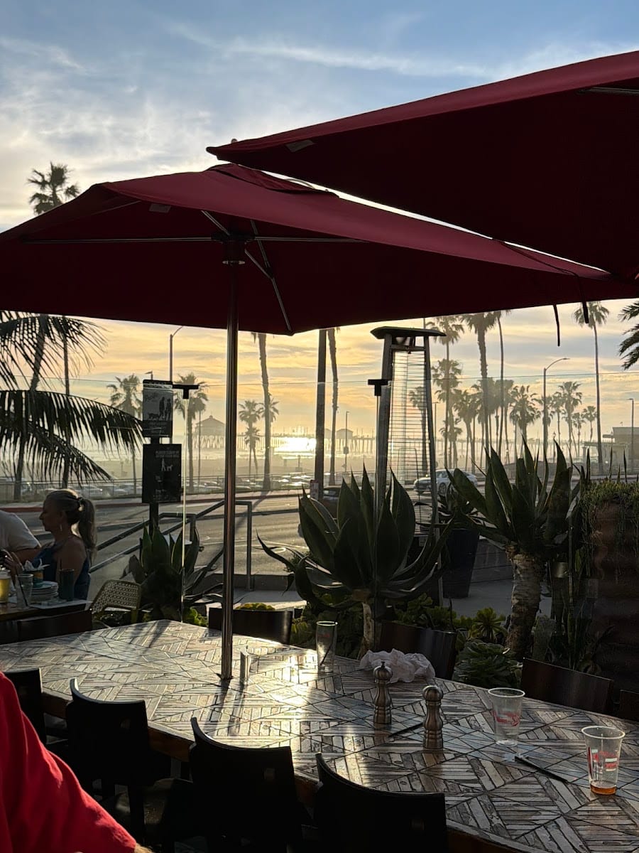 Simmzy's Restaurant Huntington Beach, photo 4