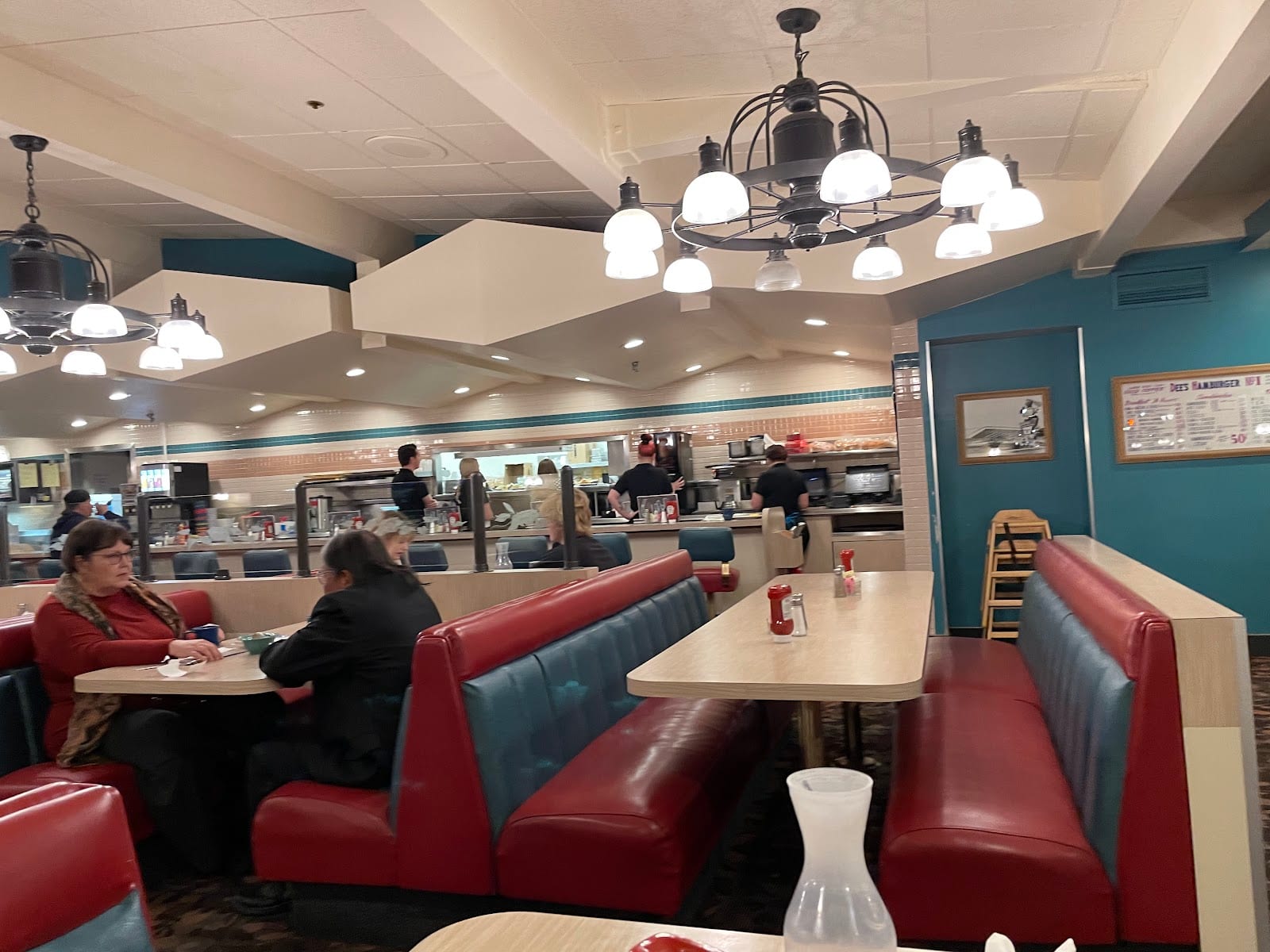 Dee's Family Restaurant