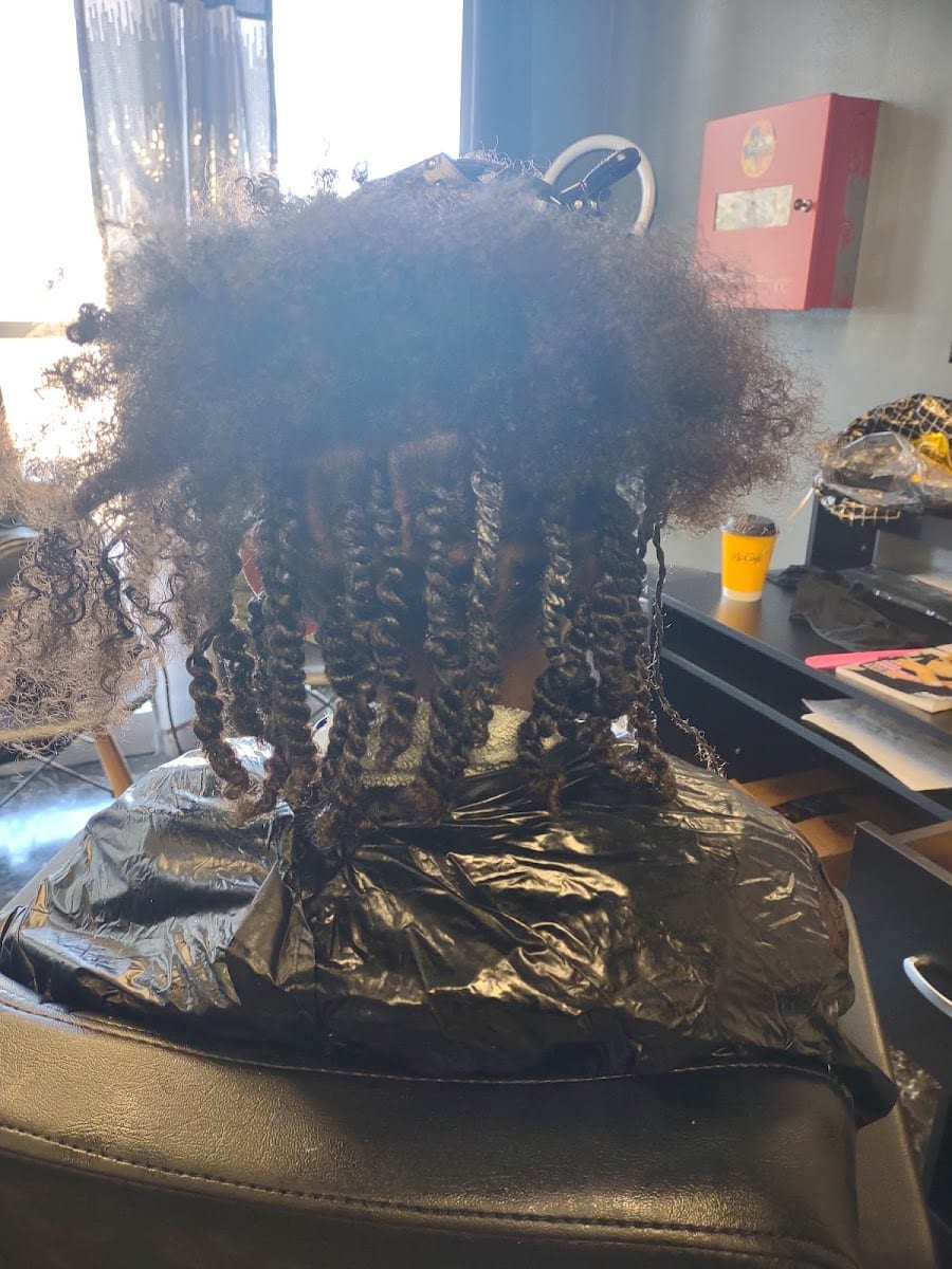 Diamonds and Pearls Family Hair Salon, LLC, photo 3