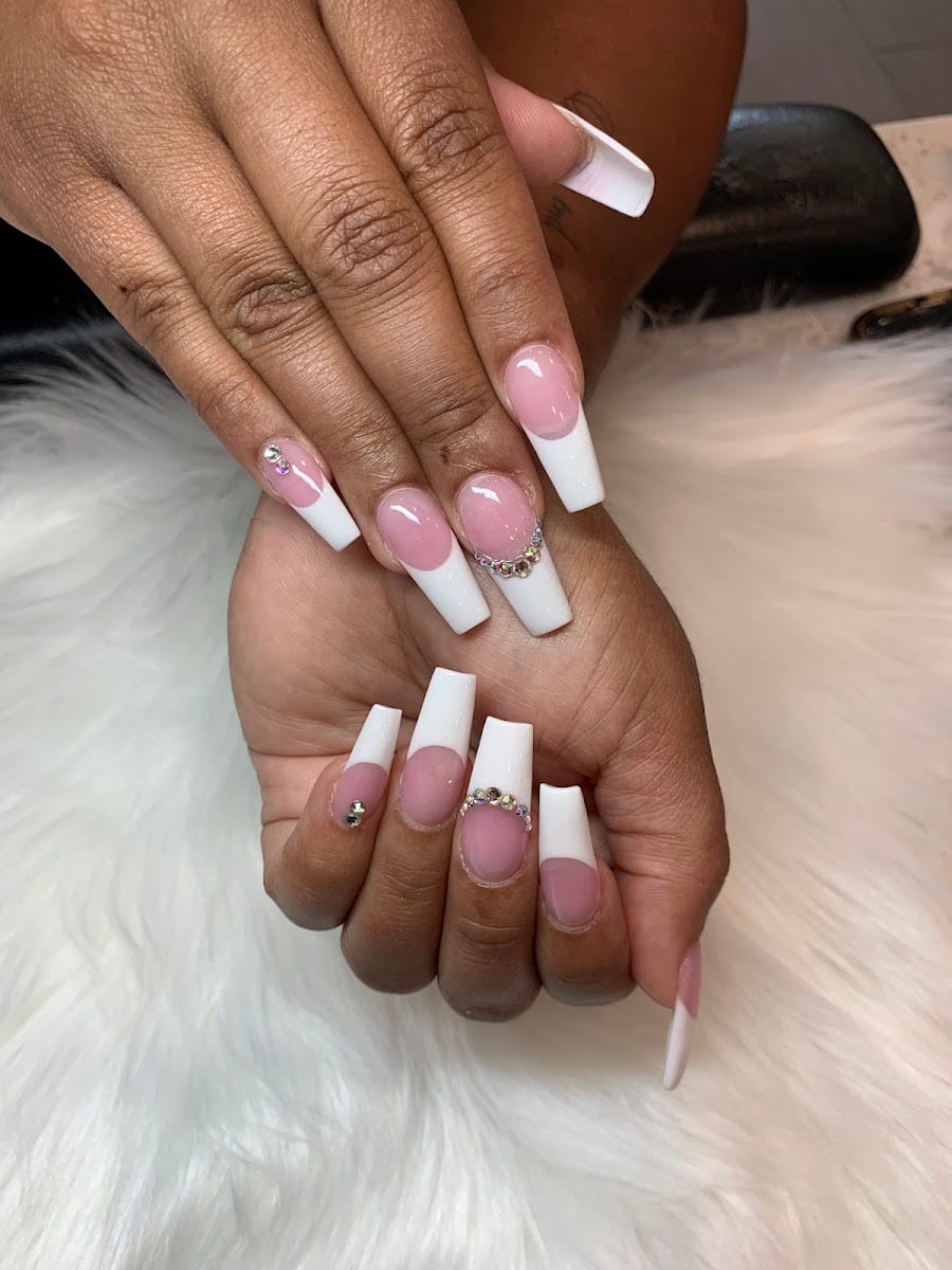 D.O Nails & Spa