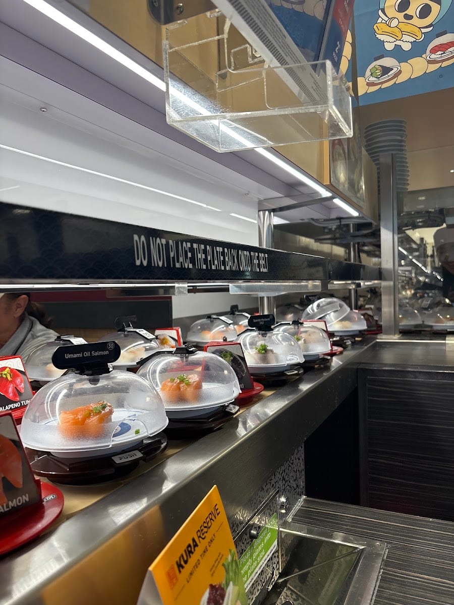 Kura Revolving Sushi Bar, photo 3