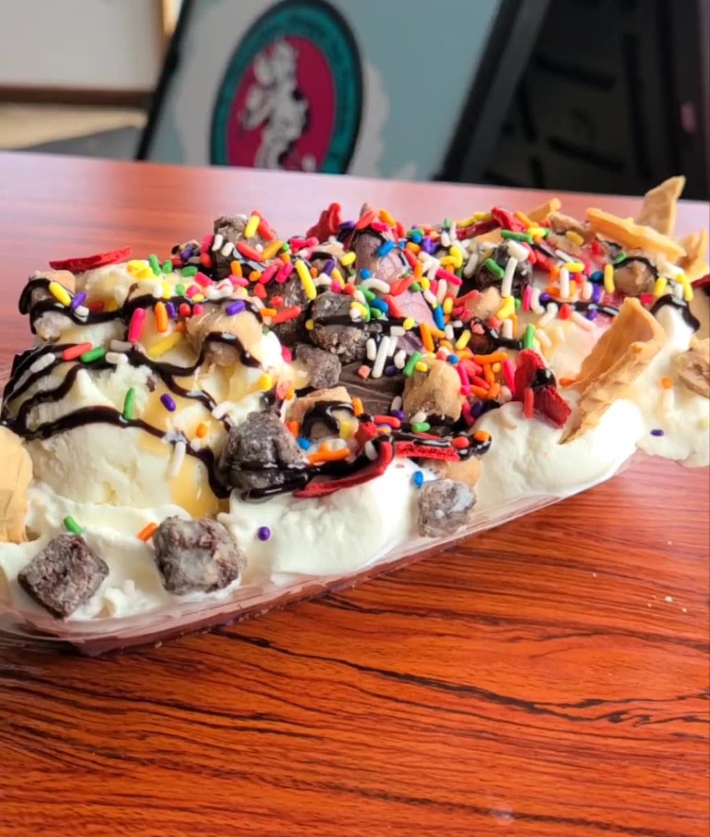 Silver Spoon Ice Cream & Sweets - Eureka, photo 3