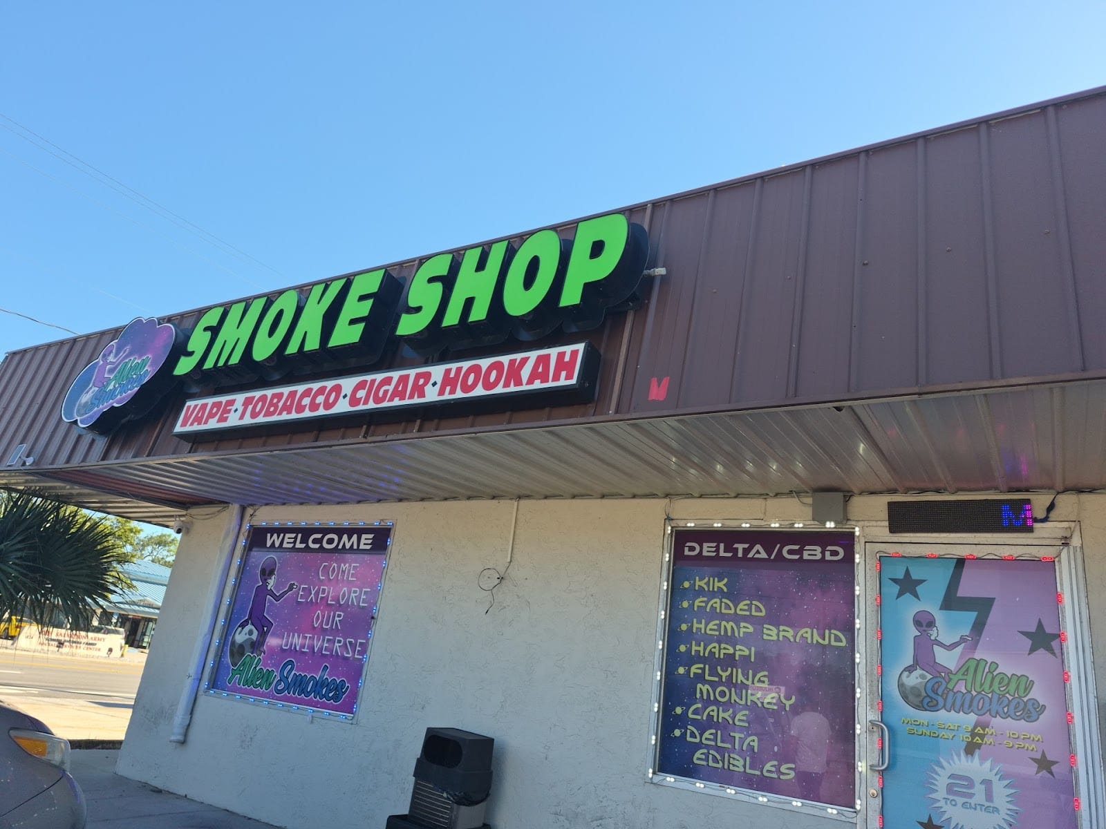 Alien Smoke Vape Shop, photo 2