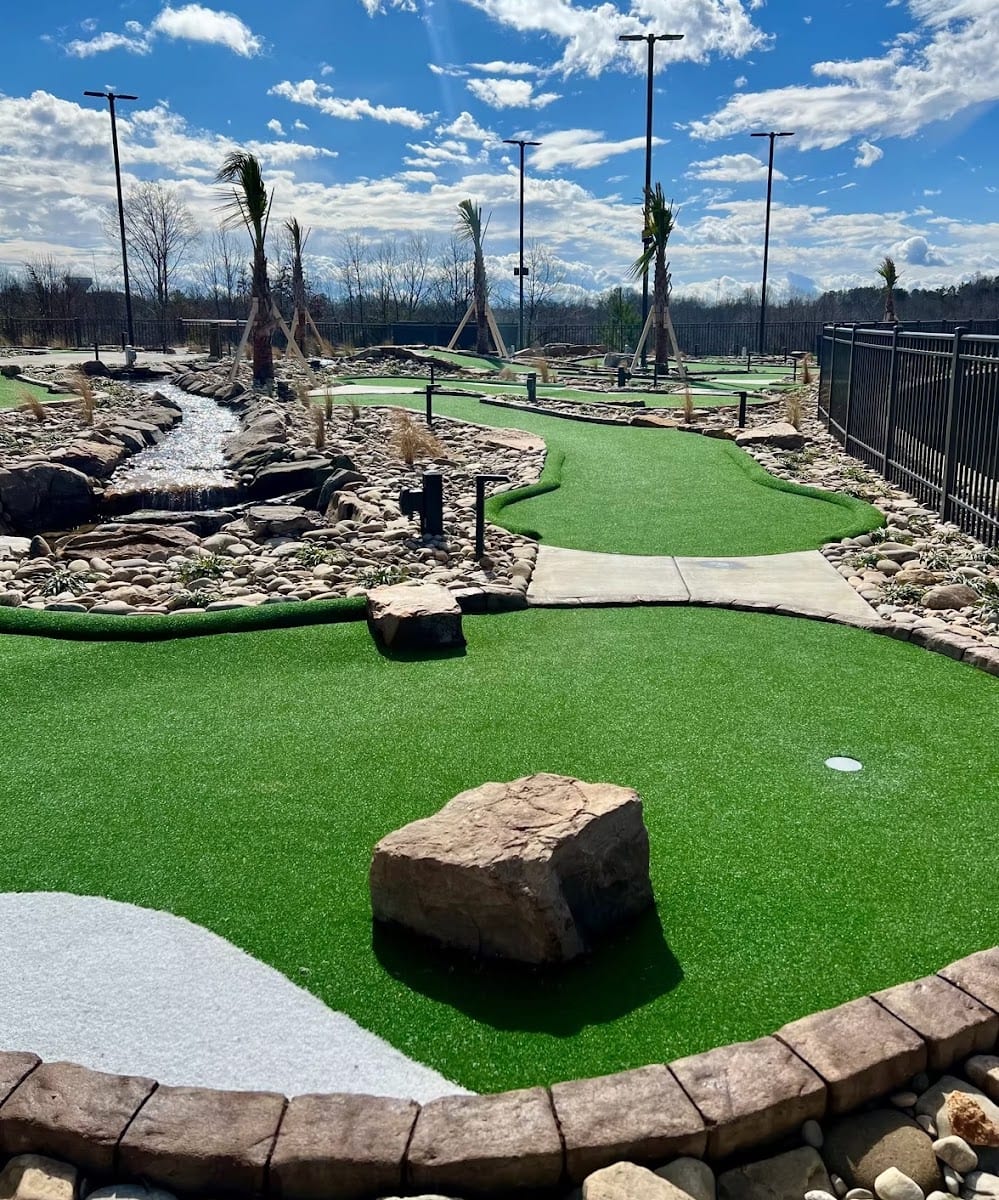 Mini Golf at Brookstone