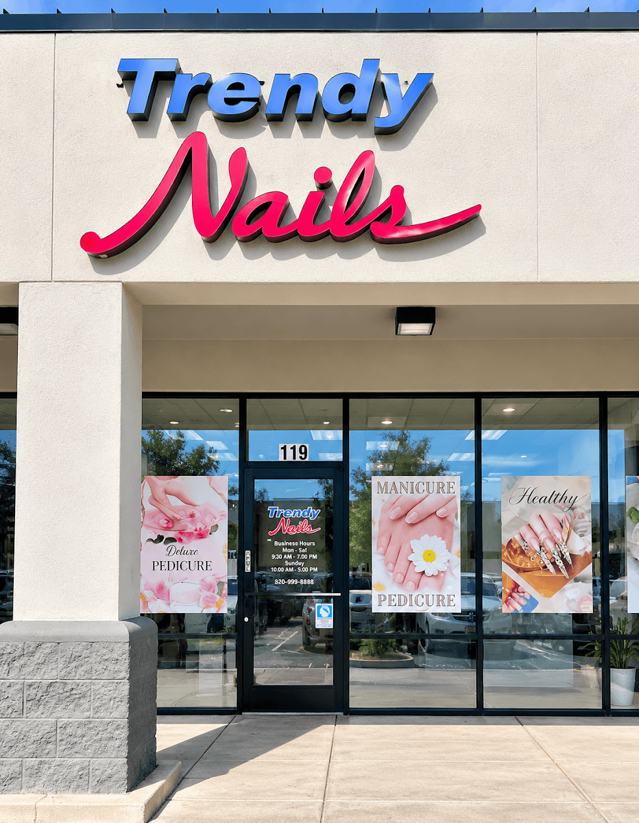 Trendy Nails