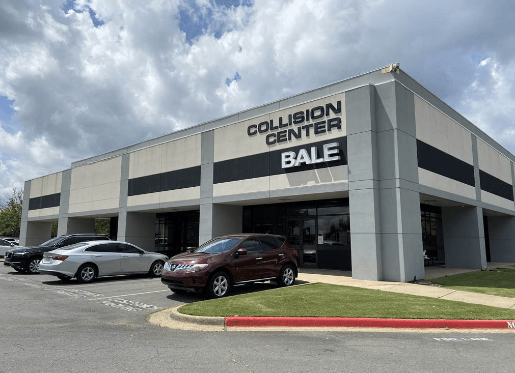 Bale Collision Center (Chenal)