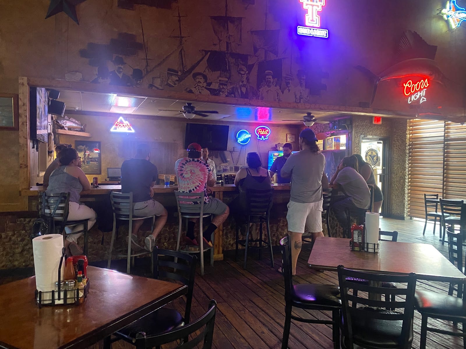 Lone Star Oyster Bar, photo 2
