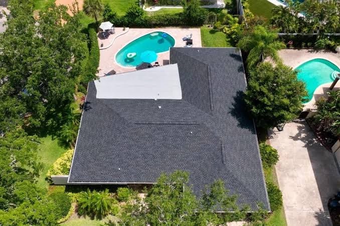 Saltwater Sun Pool / Fire Pit / Family Arcade - Four-Bedroom House, photo 3