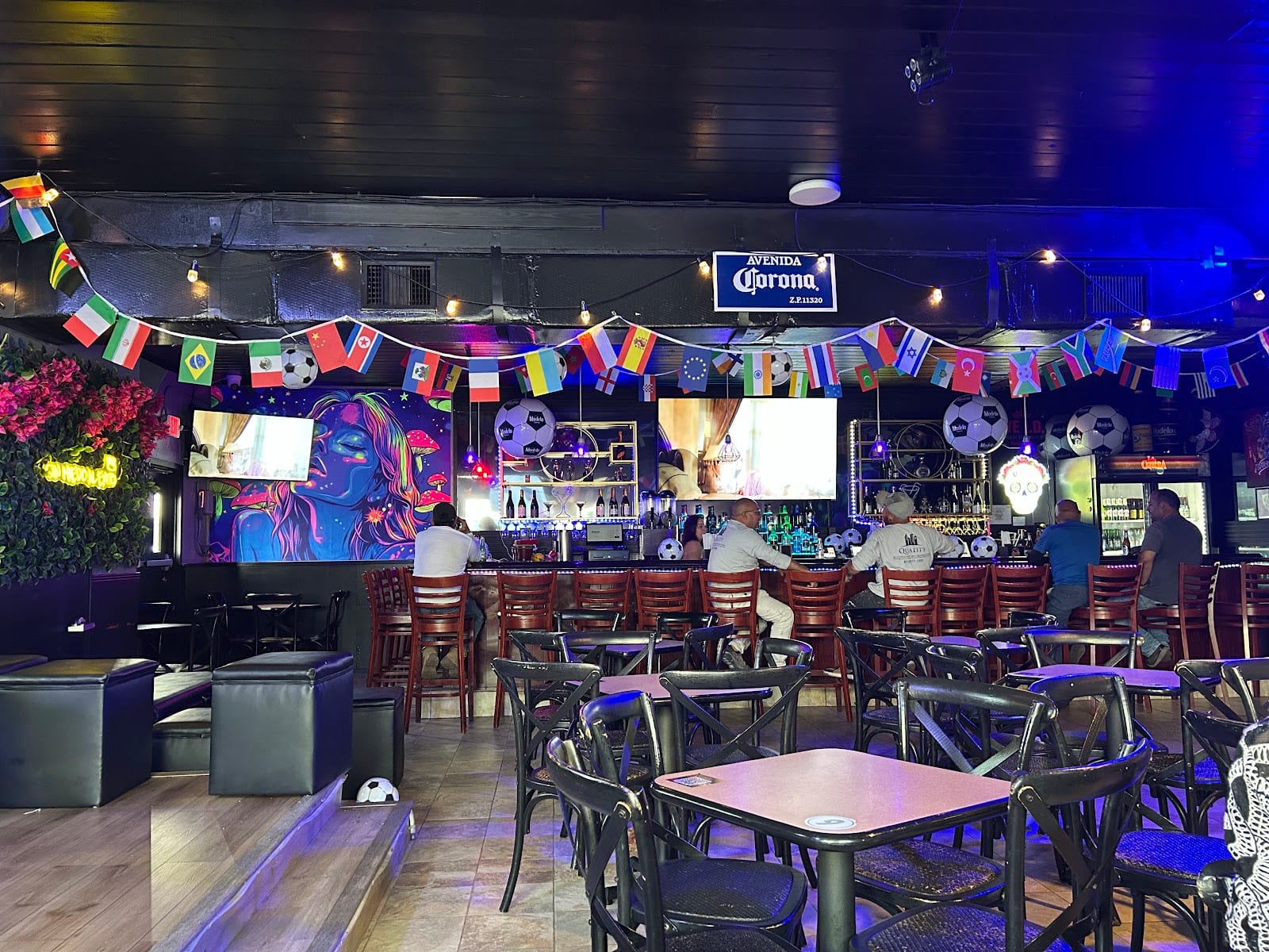 La Cantina Bar & Grill, photo 3