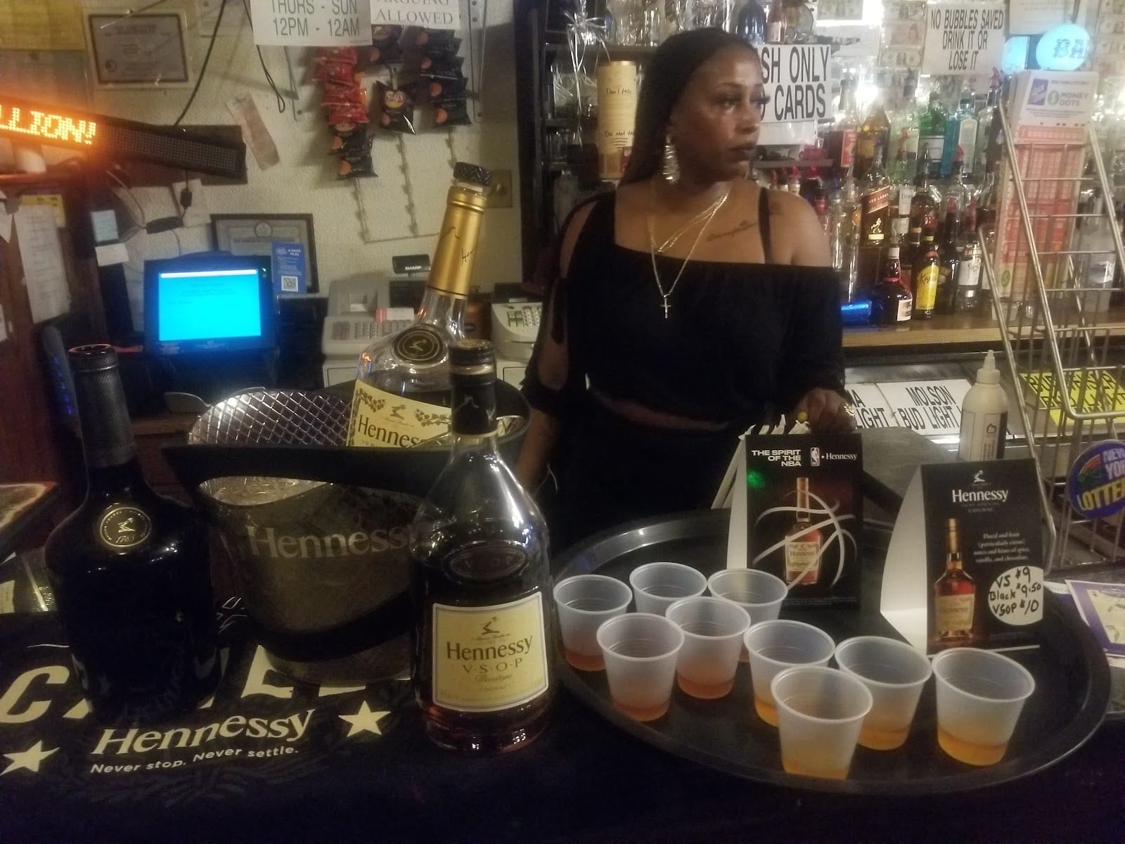Pi's 1 Lounge, photo 2