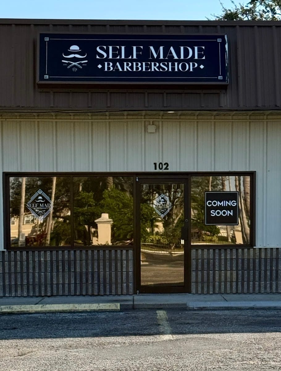 Frankie @ Self Made Barbershop, photo 3