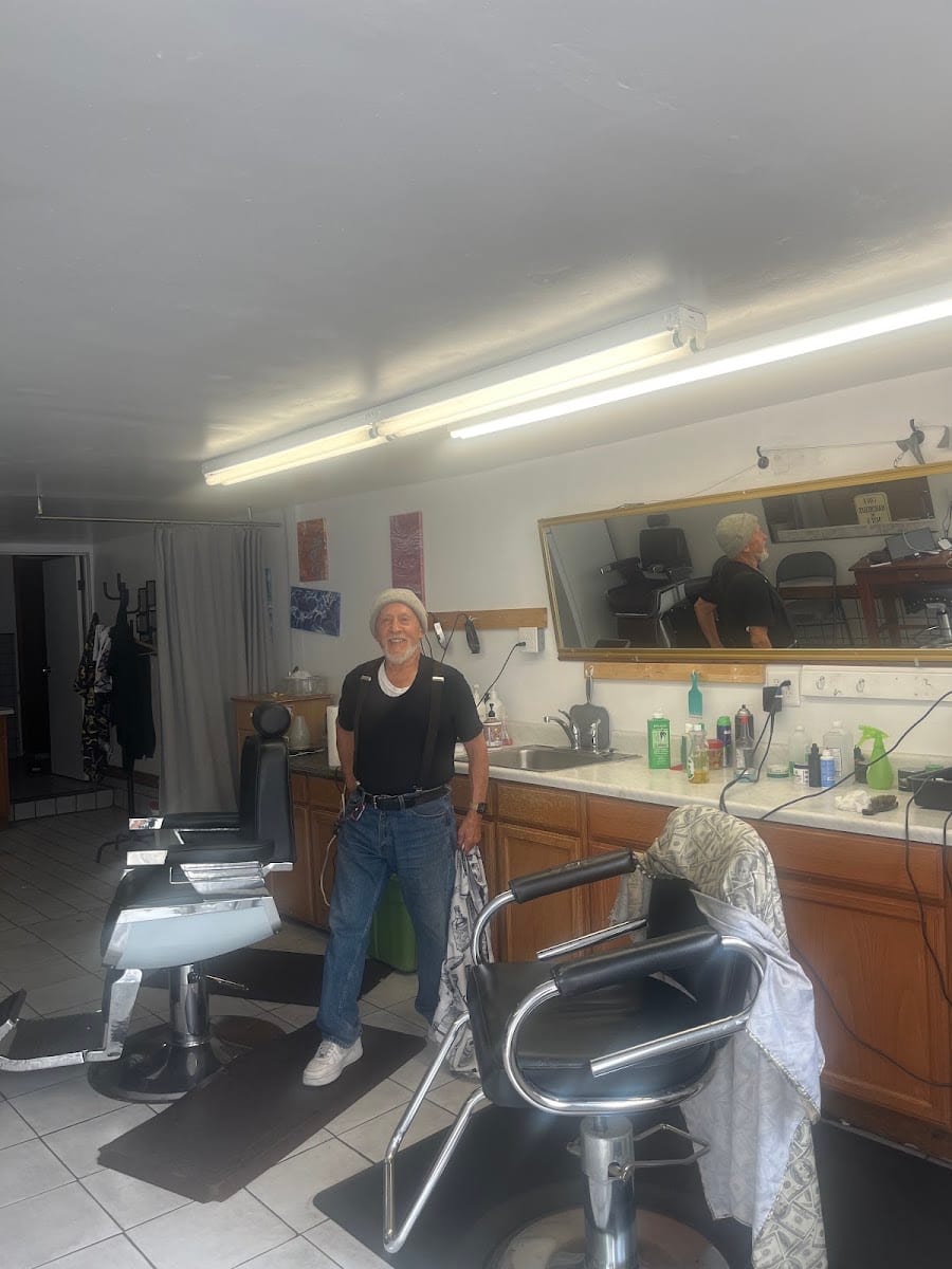 Sario’s Barber Shop, photo 3