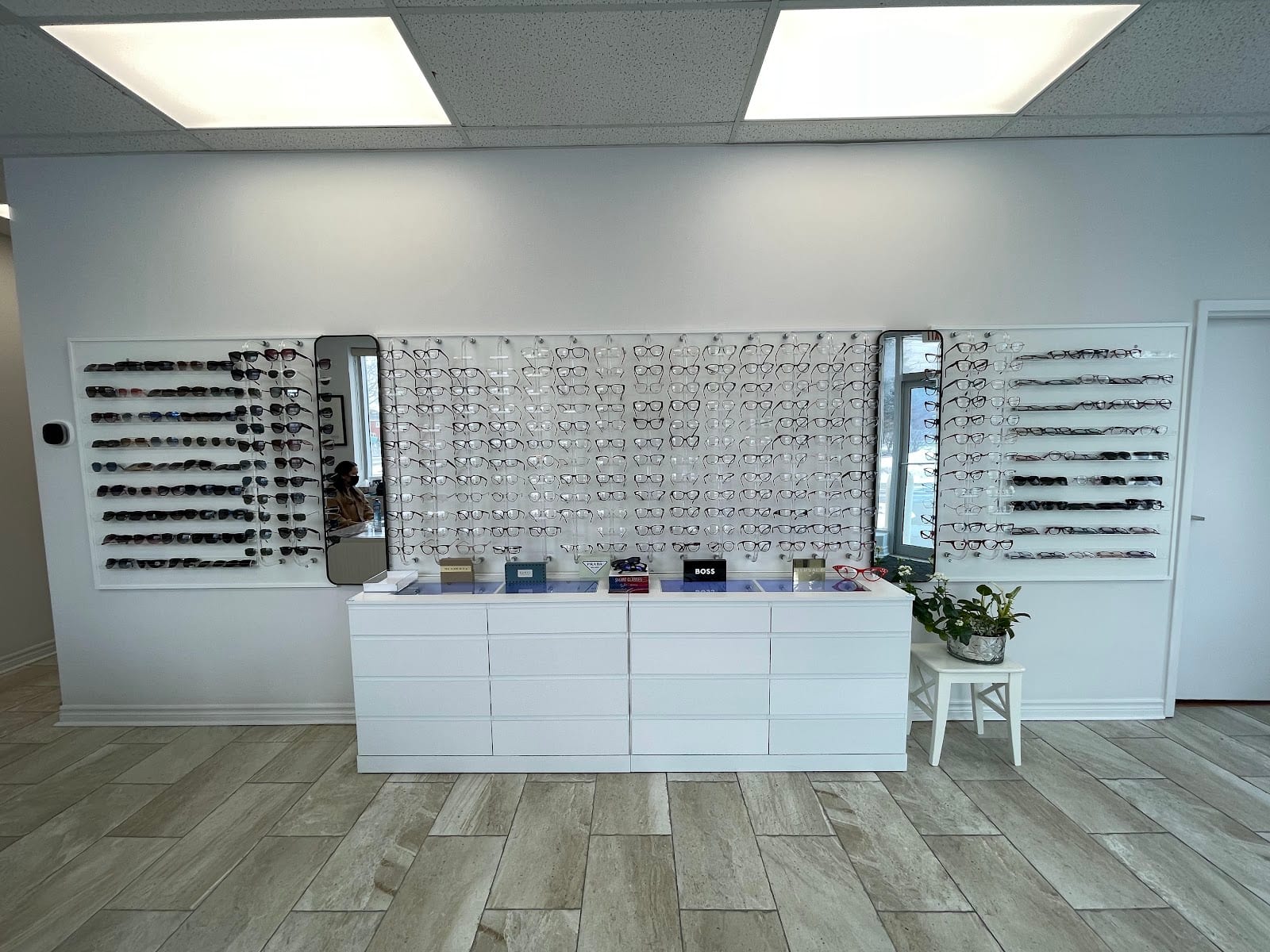 Mitri Optometry - Richmond Hill