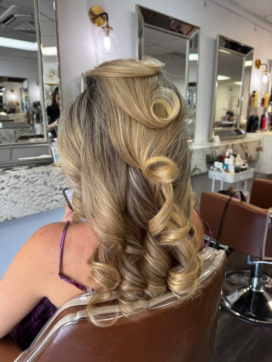 Vanity Beauty Lounge