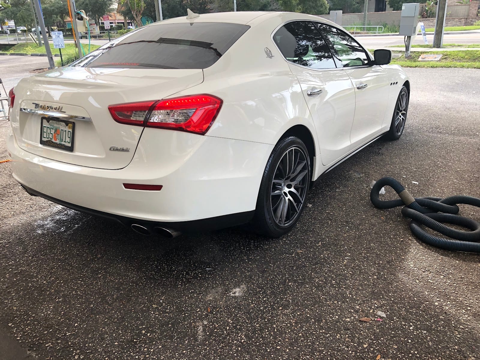 Hand Car Wash, photo 2