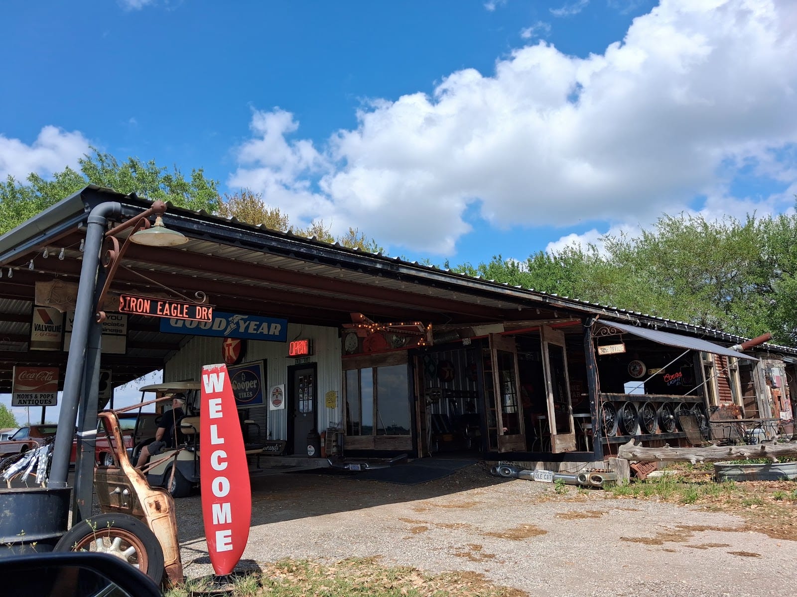 Iron Eagle Beer Garden, photo 2
