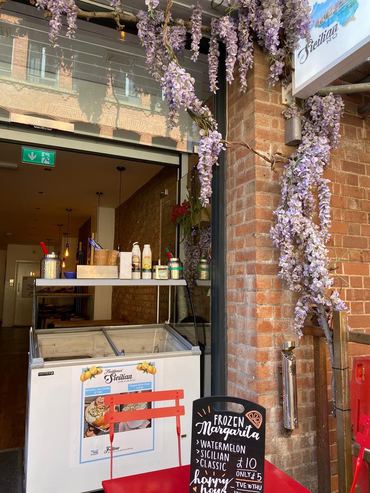 Sicilian NQ - Restaurant and Bar