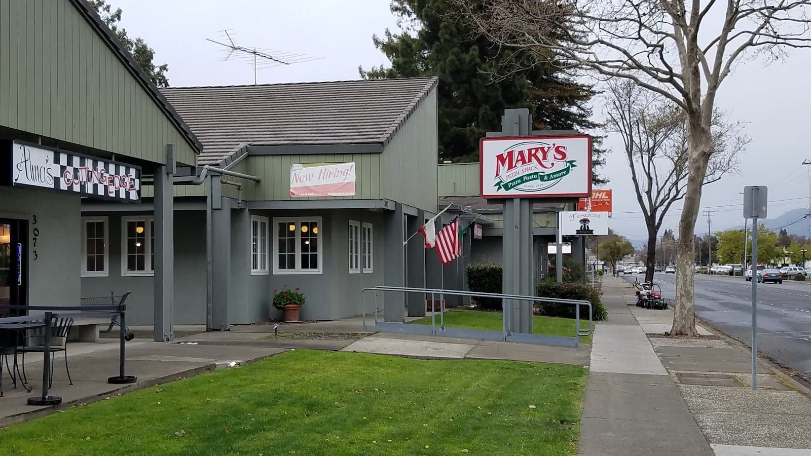 Mary's Pizza Shack, photo 2