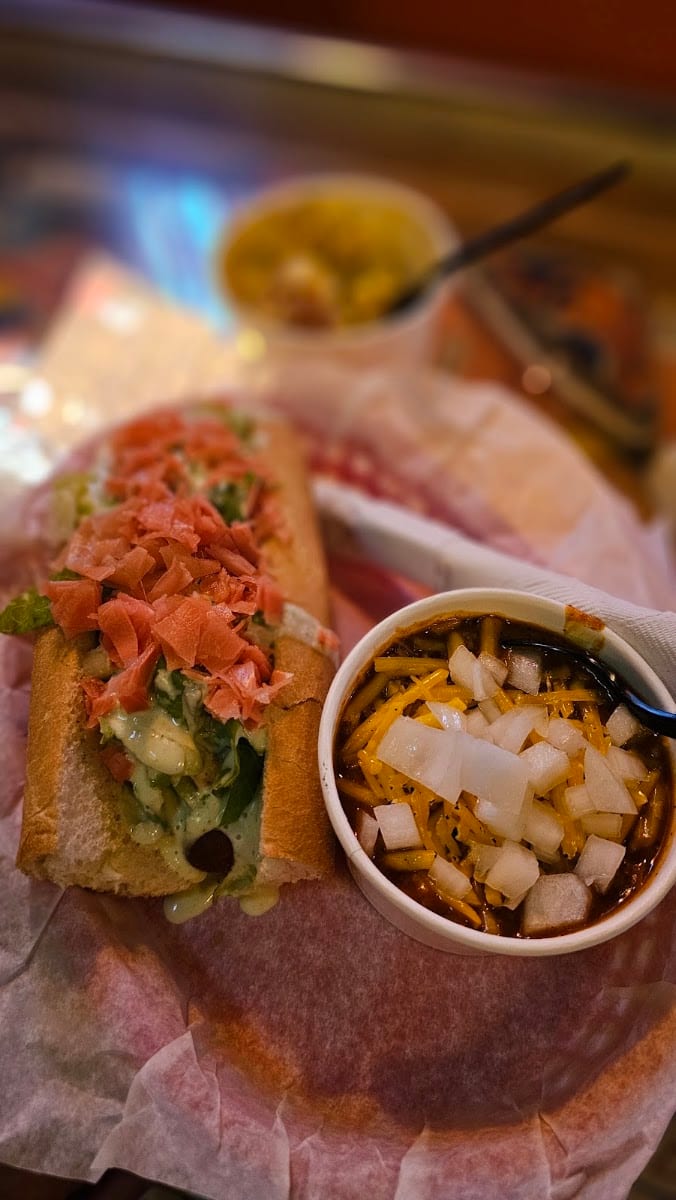 Flippers Tavern, photo 4