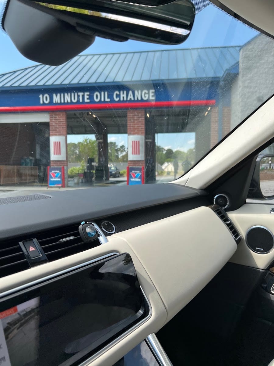 Express Oil Change & Tire Engineers, photo 3