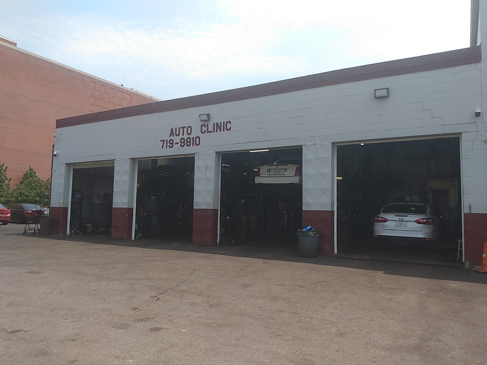 F & E Auto Clinic Inc, photo 2