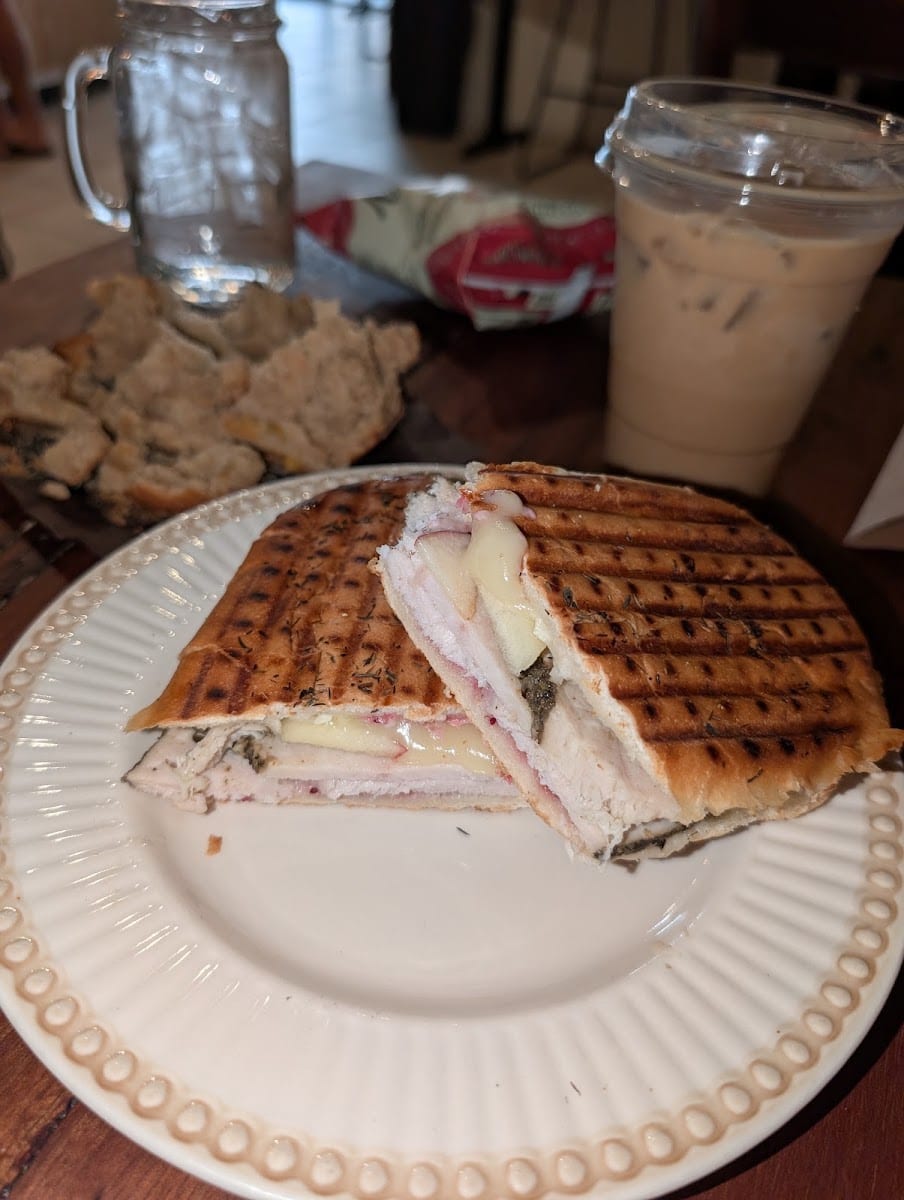 Cedar Fox Coffee, photo 2