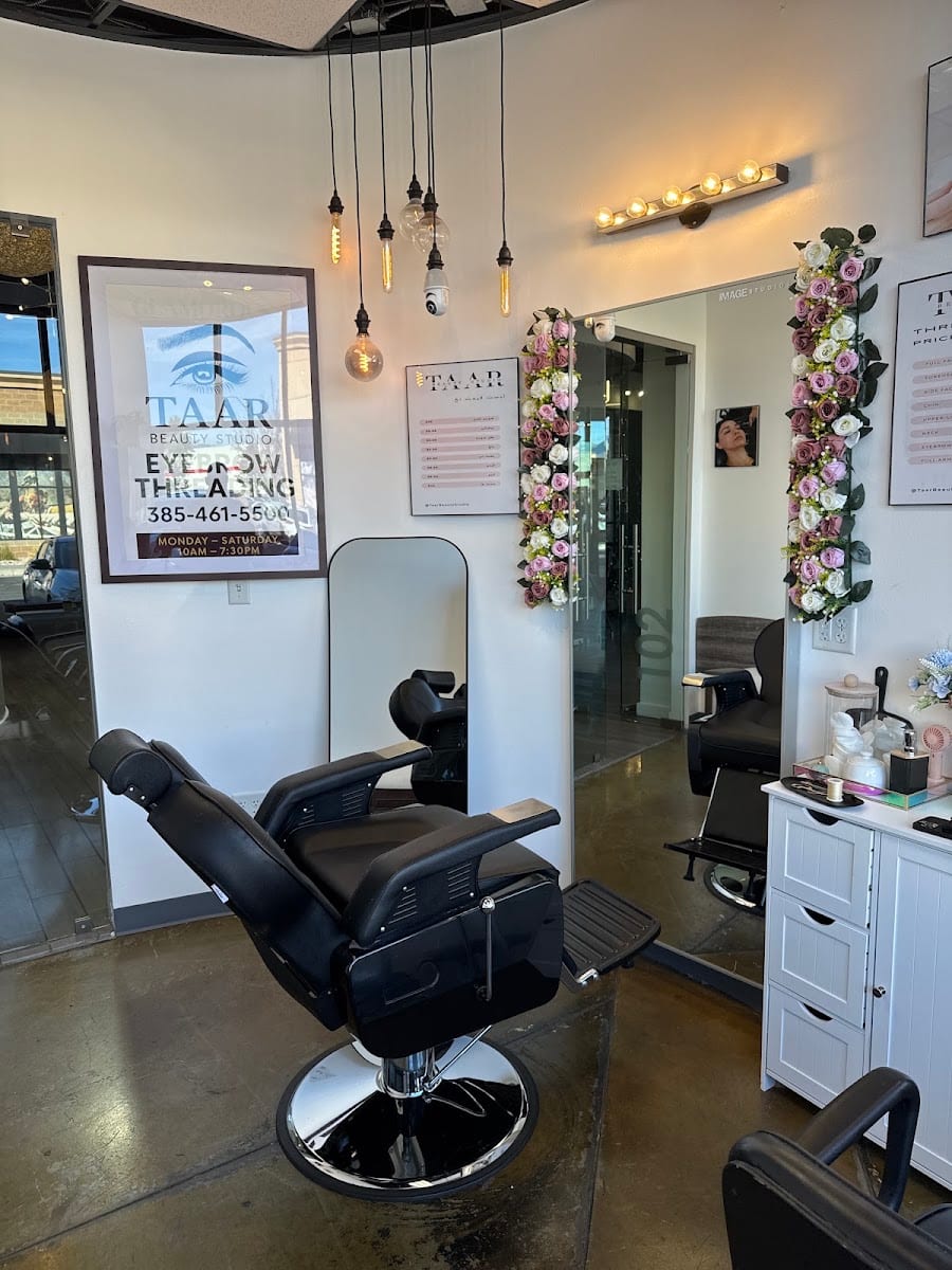 TAAR Beauty Studio – Eyebrow Threading, Makeup & Bridal