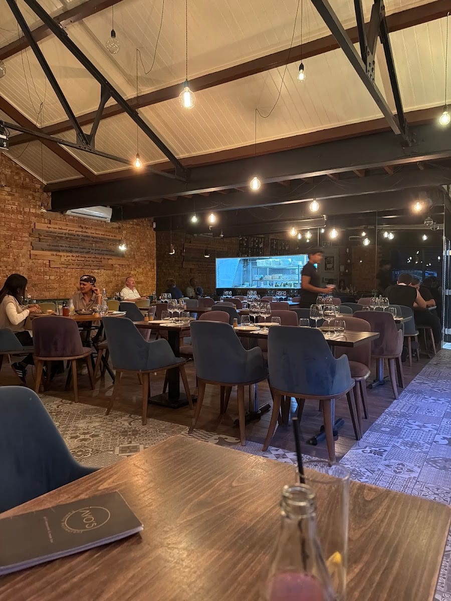 Ayos Restaurant