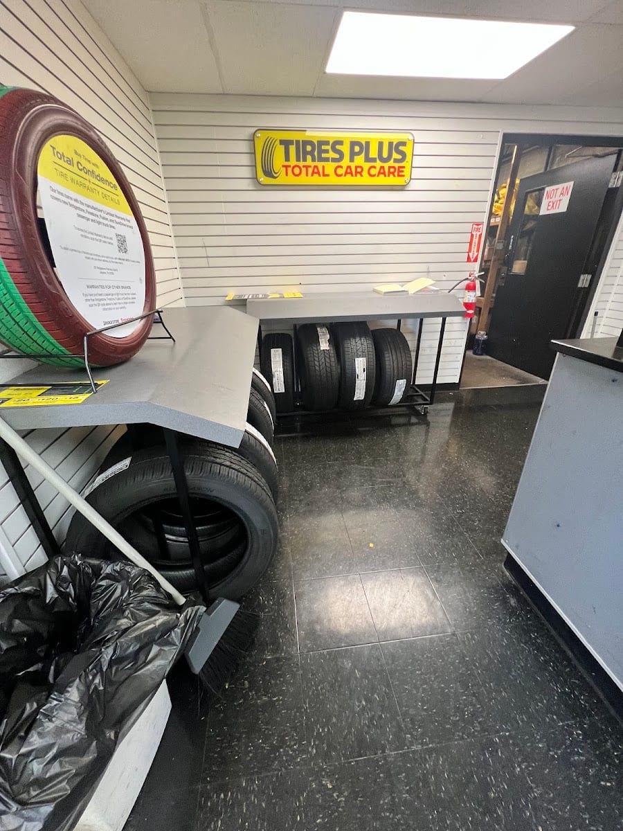 Tires Plus, photo 4