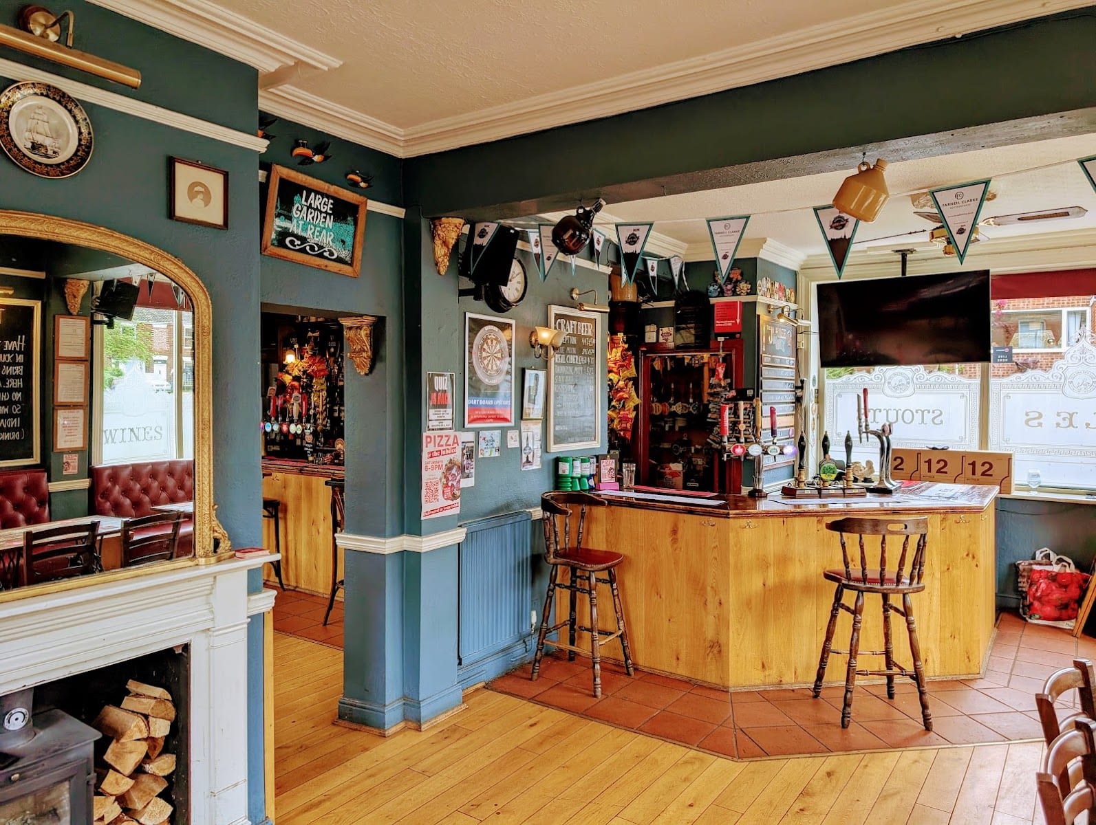 The Jubilee, photo 2