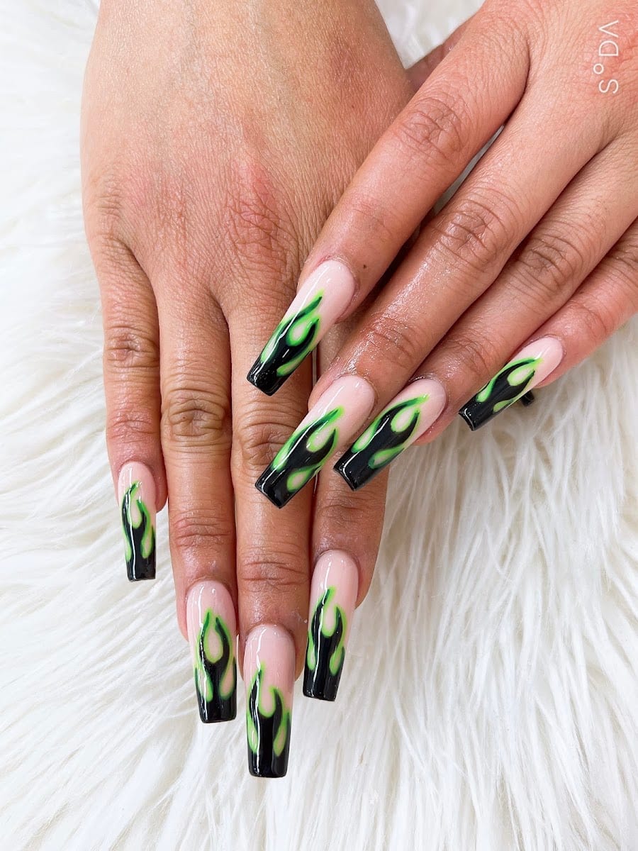 Ultimate Hair Nails Eyelash & Microblading, photo 4
