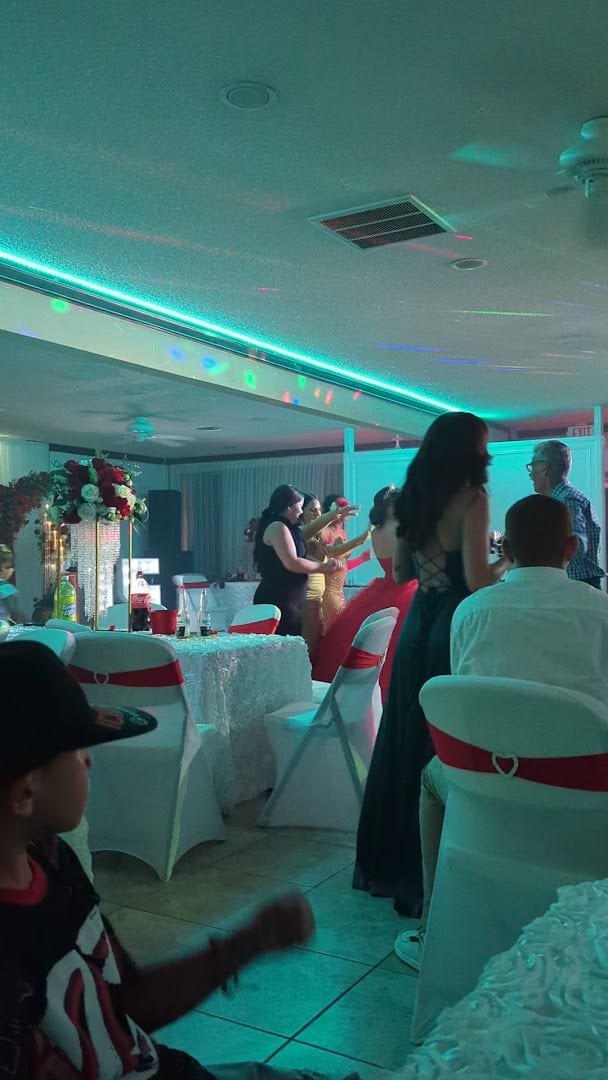 Wesley Banquet Hall, photo 3