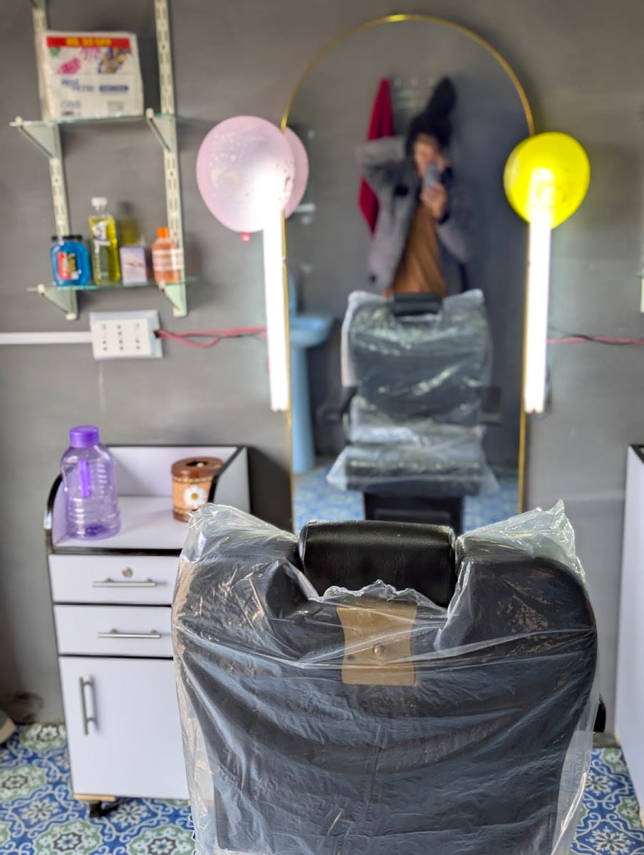 Royal Touch barber shop, photo 2