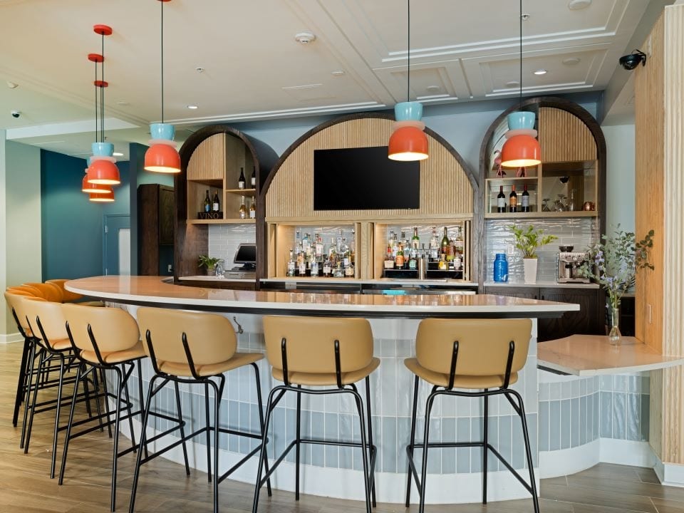 Offshore Bar & Grill