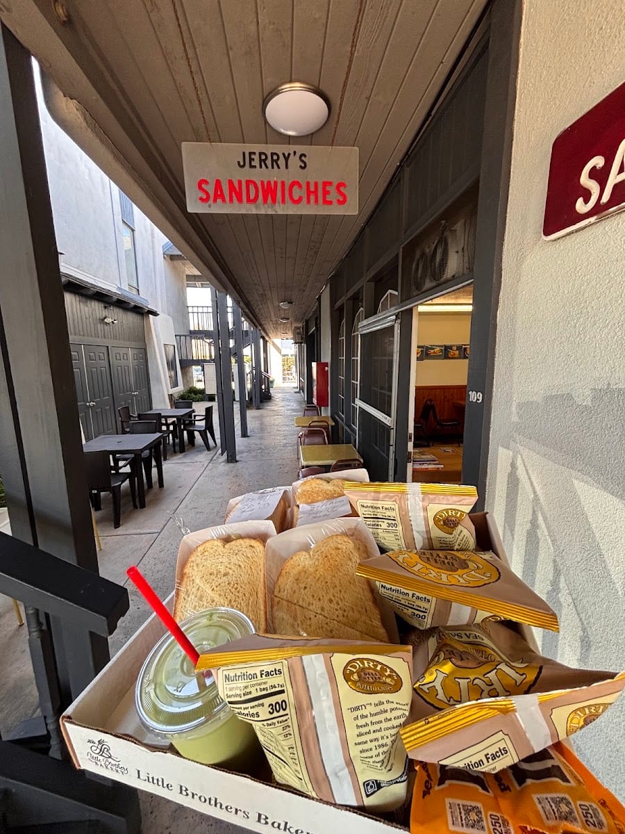 Jerry's Sandwich Shop, photo 3