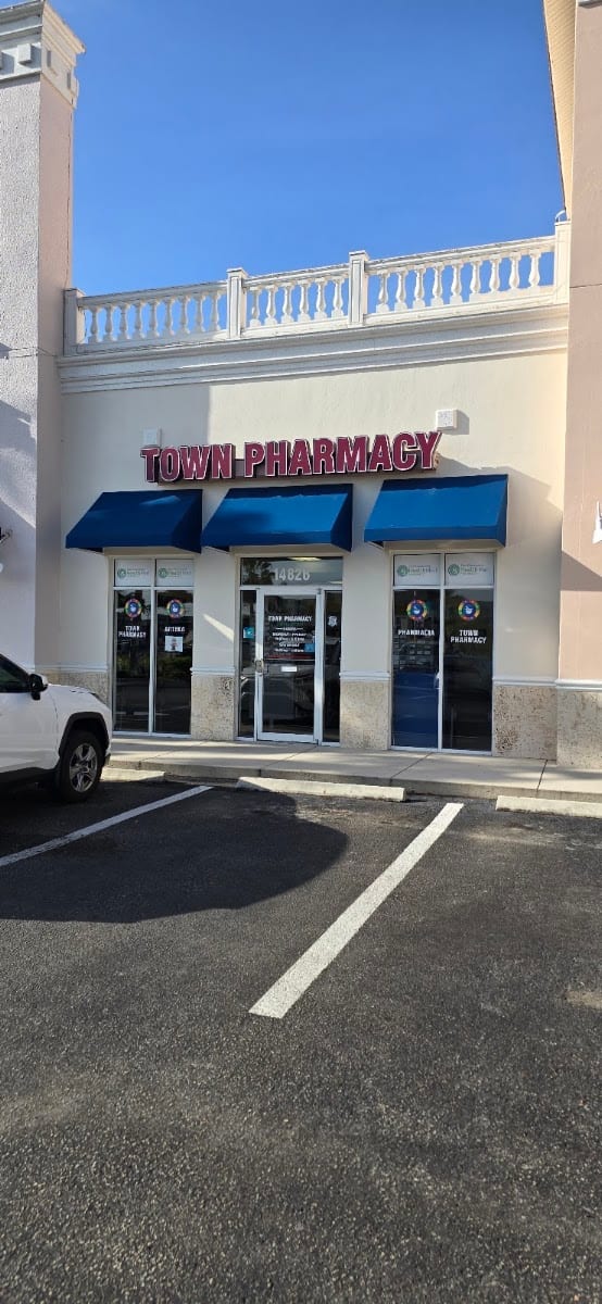 Town Pharmacy, photo 2