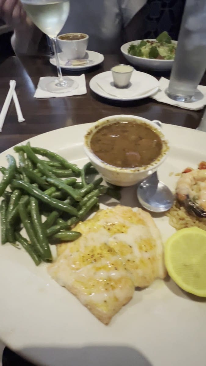 Hillside Fine Grill, photo 3