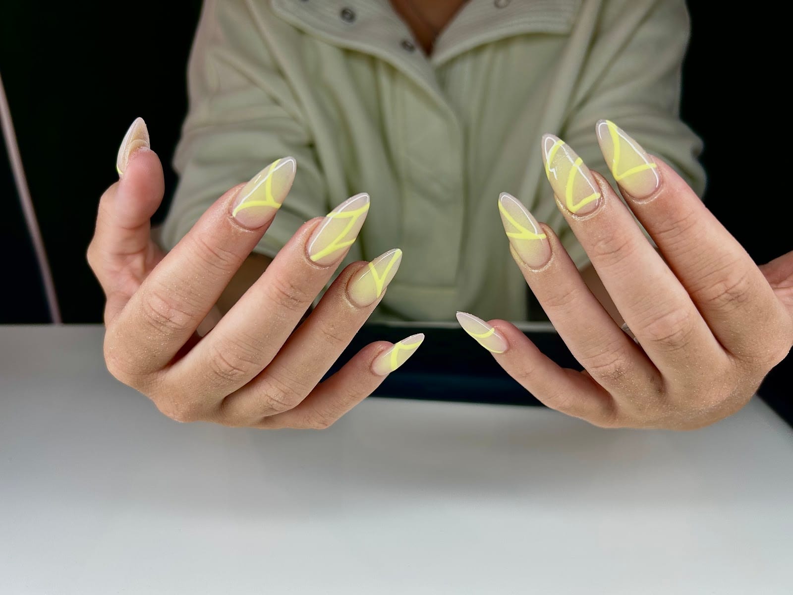 Glossed Nail Studio, photo 3