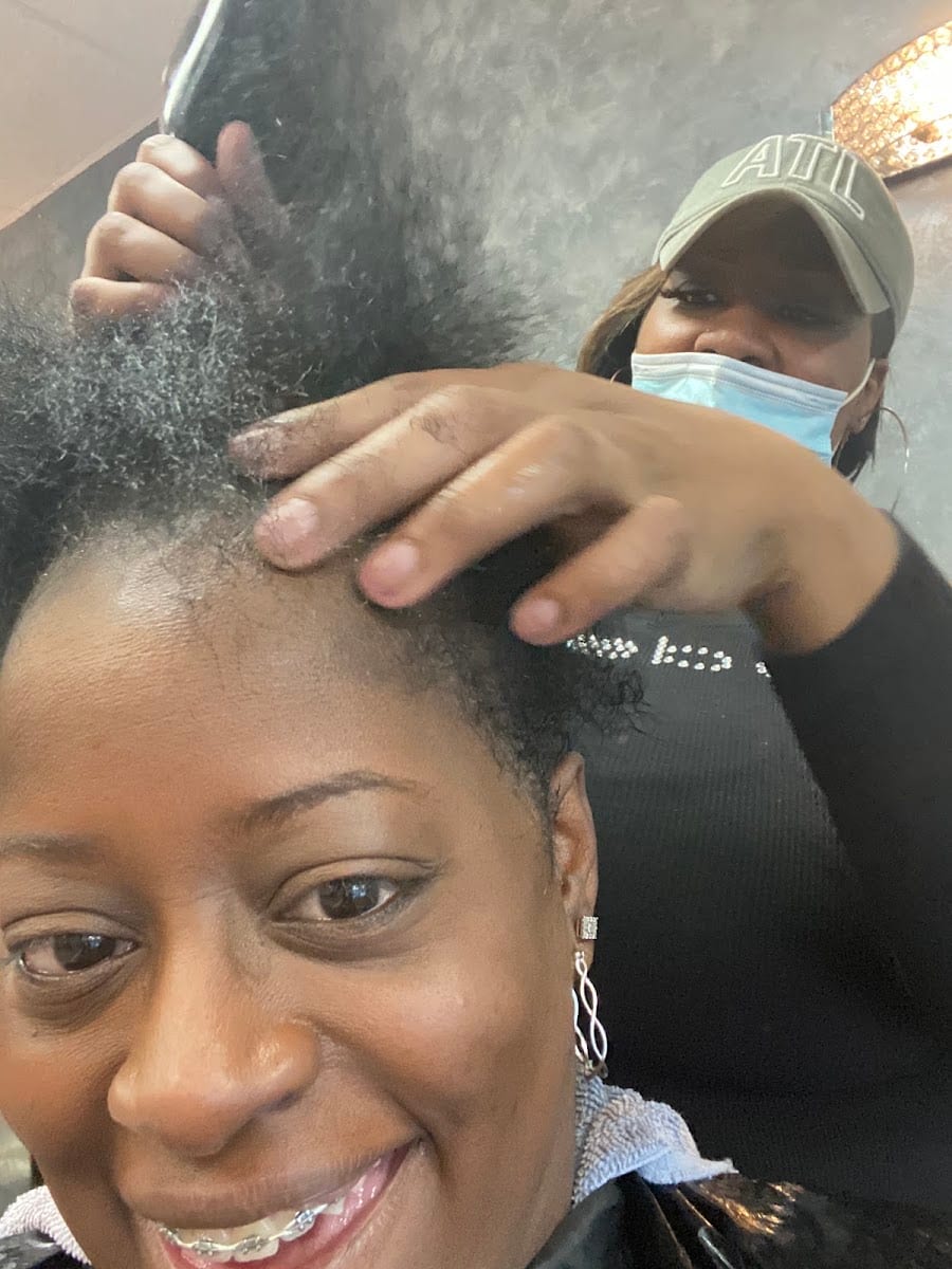 Deja's Hair Salon
