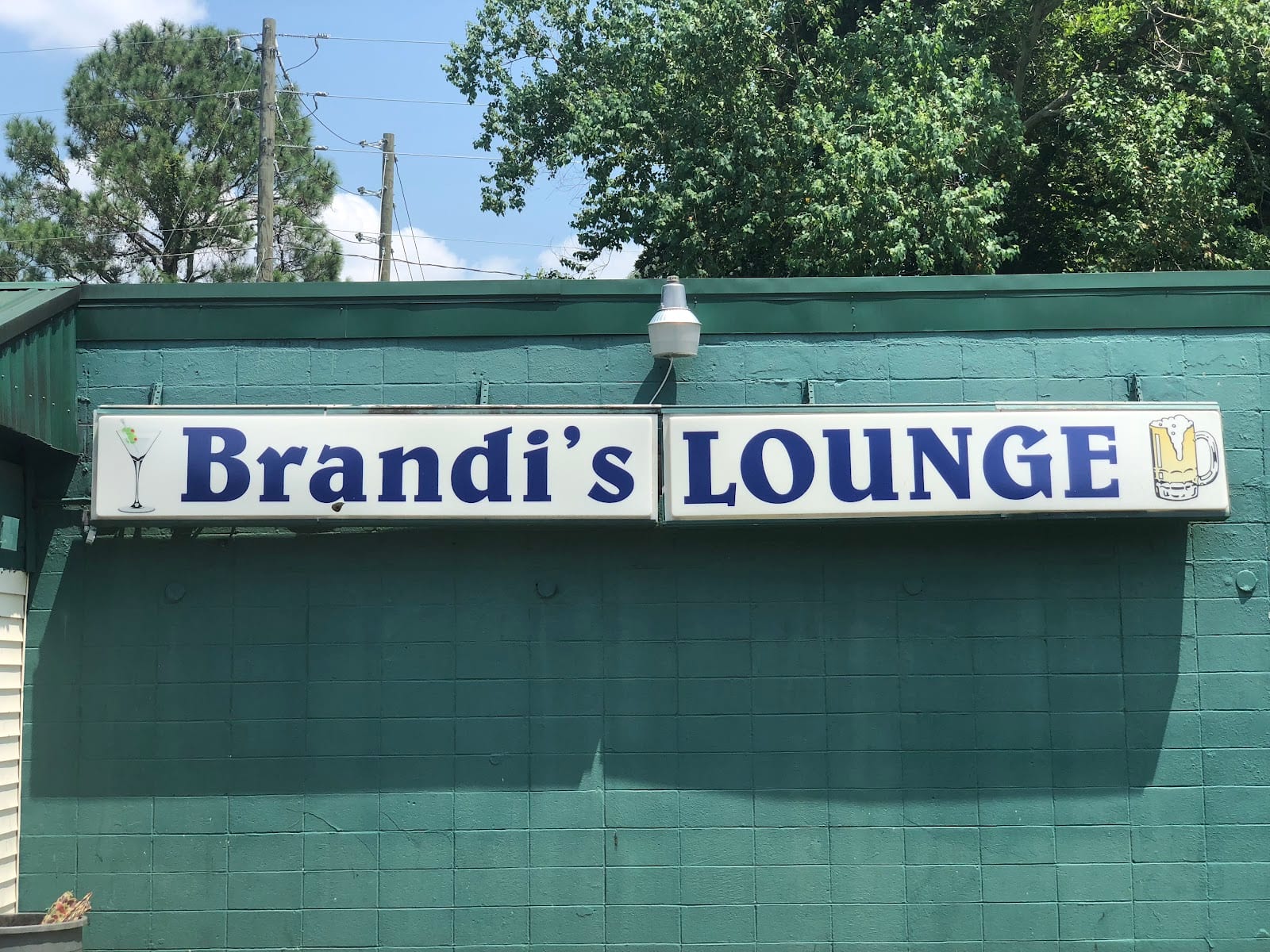 Brandi's Lounge