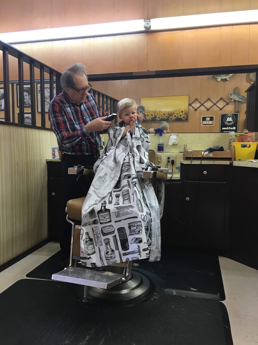 Cottage Hill Barber & Style
