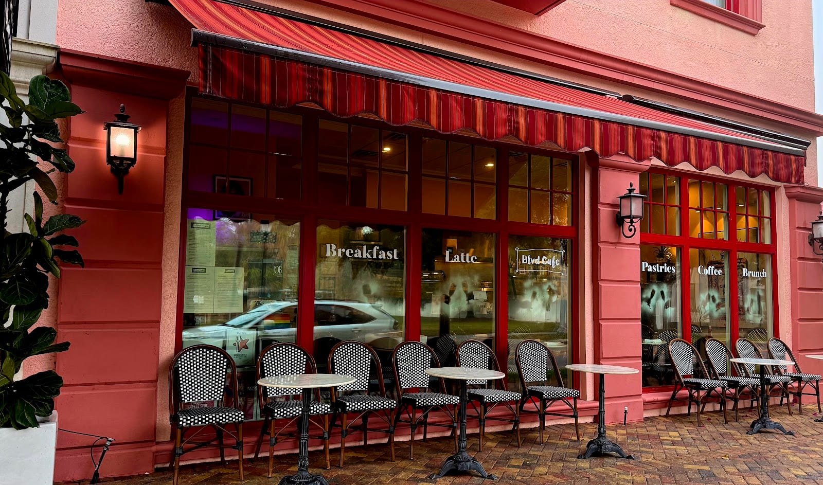 Blvd Cafe, photo 2