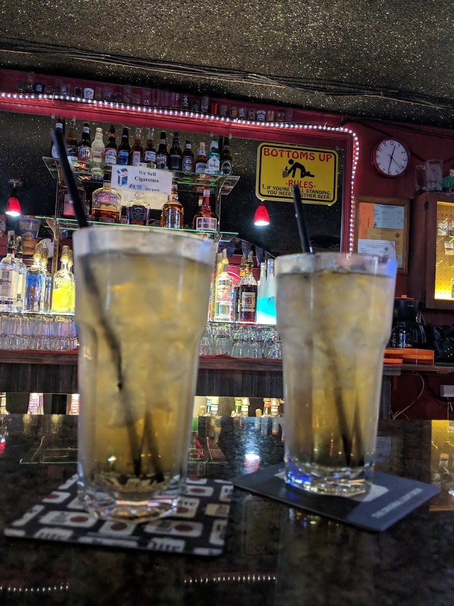 Bottoms Up Tavern