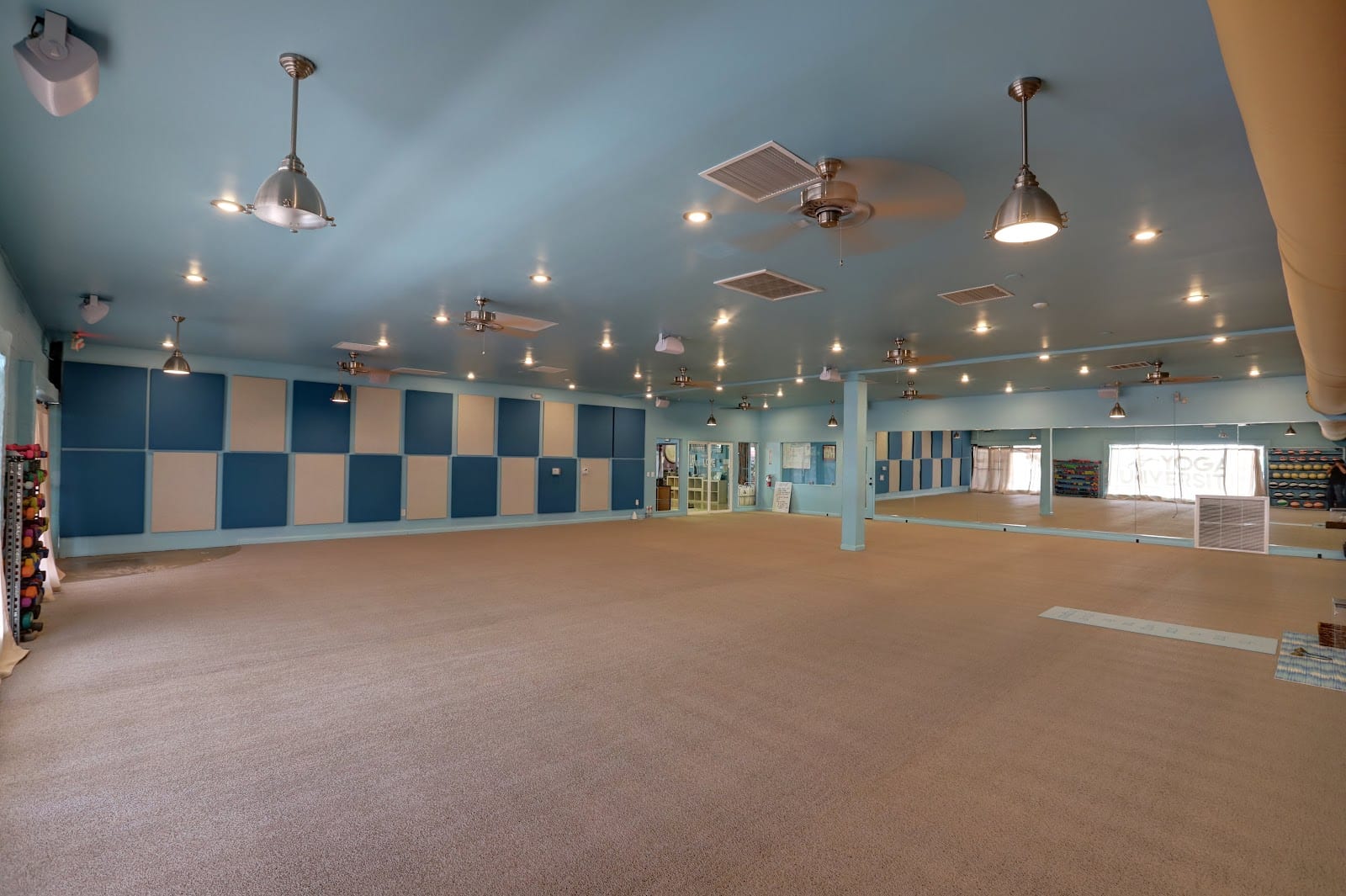 Hot Yoga University, photo 4